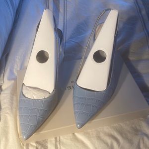 Marc Fisher Zala Blue Croc Women's Heels Clear Block heel. New. Tried on carpet.